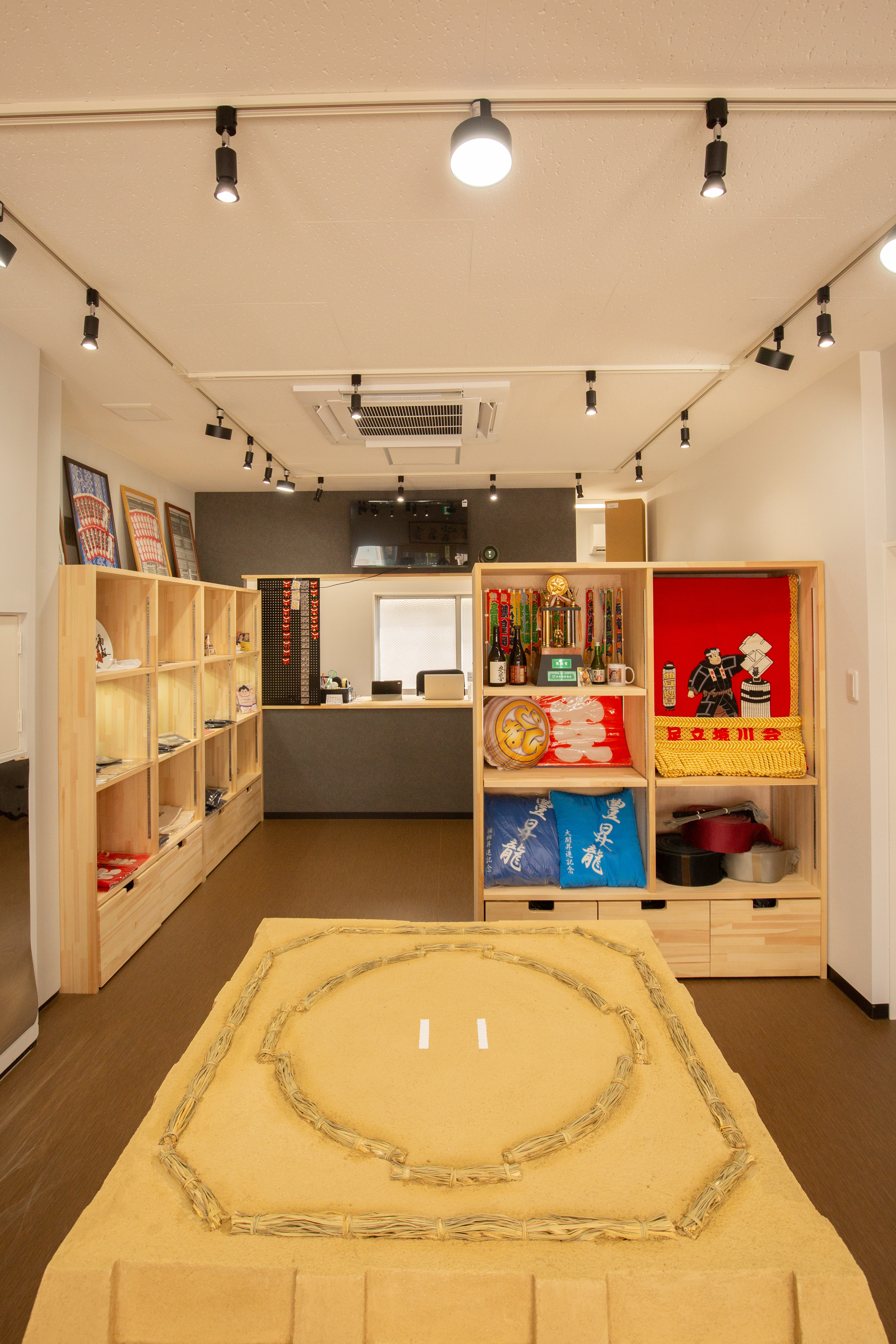 相撲屋 大金星 の店内・土俵
